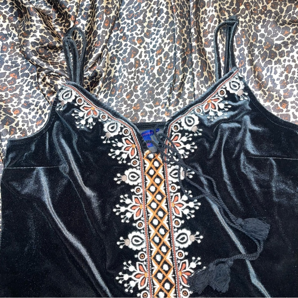 Aeropostale Crushed Velvet Black Dress - Picture 3 of 12